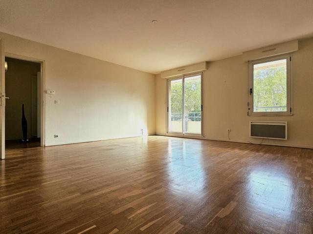 À louer Appartement T4 de 98,85 m² avec balcon, cave et box fermé Toulouse Bas Côte Pavée