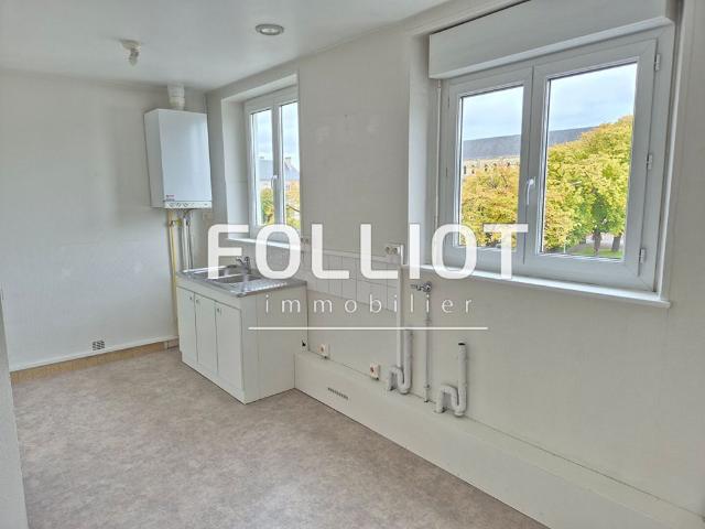 A LOUER APPARTEMENT T4 50000 SAINT LO CENTRE VILLE 3 CH