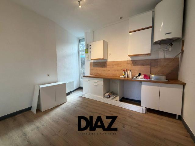 À LOUER APPARTEMENT T4 85,67 M² NÎMES