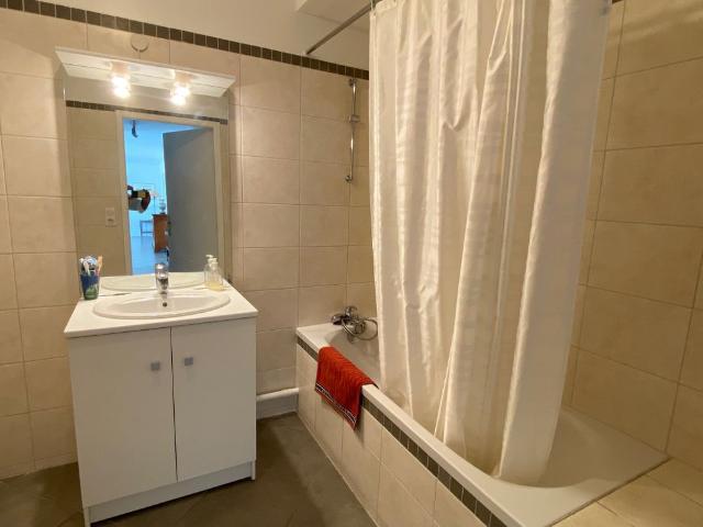 À LOUER – Appartement T6 de standing – Résidence moderne et sécurisée