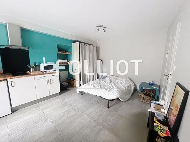 A louer: Appartement T1 Meublé à Fougeres Réf.2306CV
