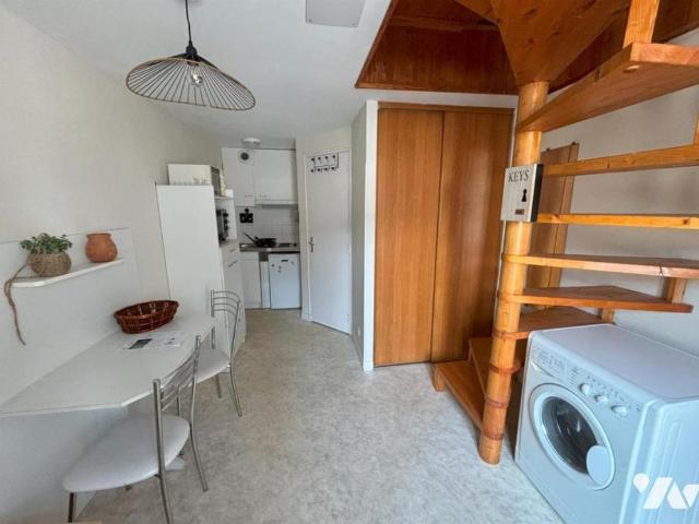 A LOUER APPARTEMENT T1bis DUPLEX MEUBLE