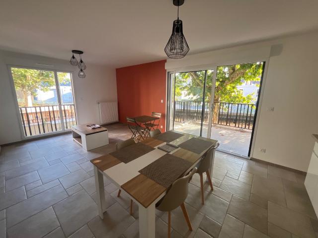 A LOUER APPARTEMENT T2 MEUBLE 69250 NEUVILLE SUR SAONE