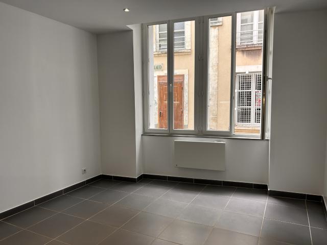 À LOUER Appartement T2 centre ville Argenton sur Creuse