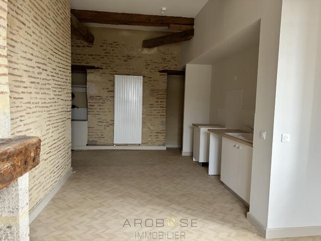 À louer Appartement T2 de 53 m2 à Aiguillon centre ville