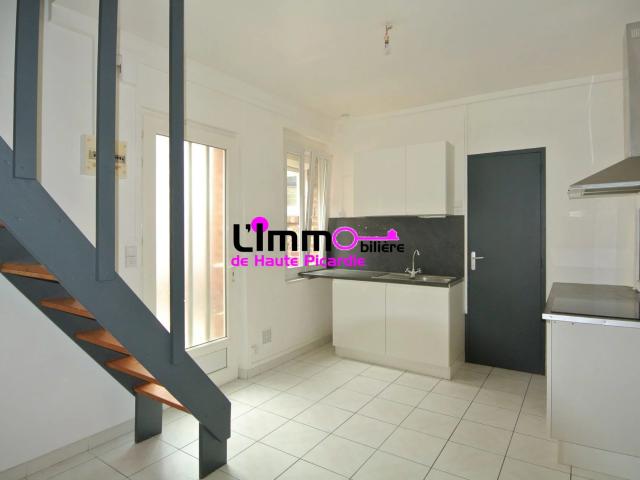 À LOUER: Appartement T2 en Duplex – Centre Bourg de Rosière
