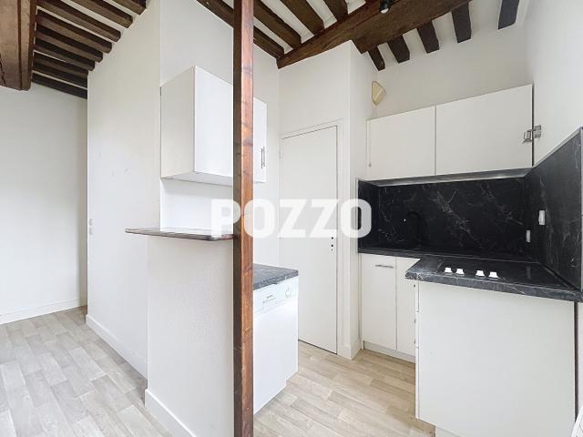 A LOUER: APPARTEMENT T2 EN DUPLEX HYPER CENTRE VILLE CAEN