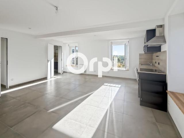 À LOUER – Appartement T2 entièrement rénové à Saint Martin en Haut