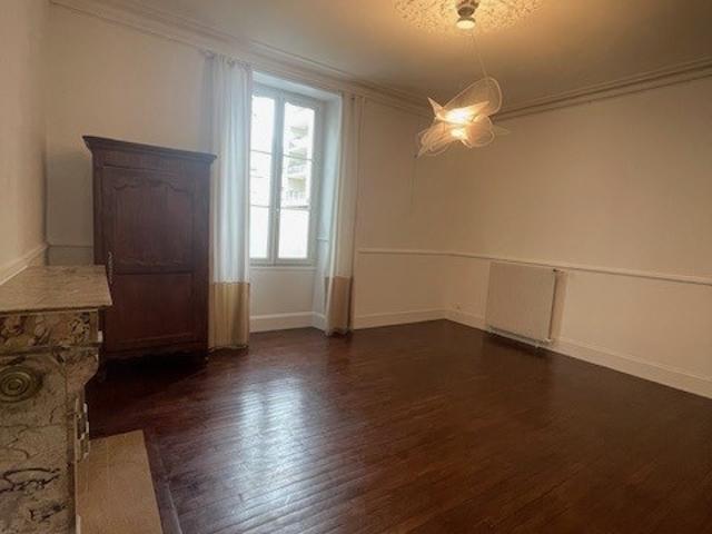 A LOUER APPARTEMENT T2 QUARTIER SAINT SERGE