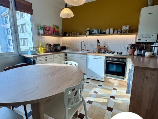 A LOUER Appartement T2 rénové 59m2 Cave