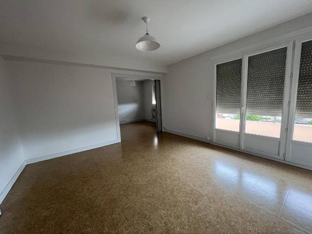 A LOUER APPARTEMENT T2