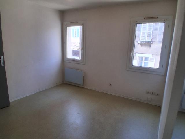 A louer appartement T2
