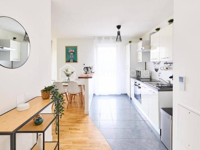 À LOUER – APPARTEMENT T3 MEUBLÉ AVEC TERRASSE ET JARDIN – MONTÉV