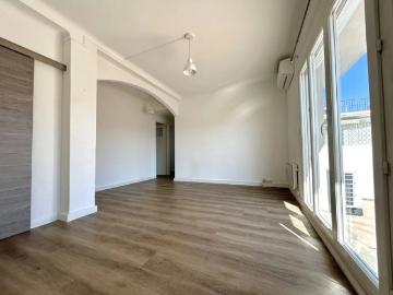 À LOUER Appartement T3 de 52 m2 avec terrasse, parking et