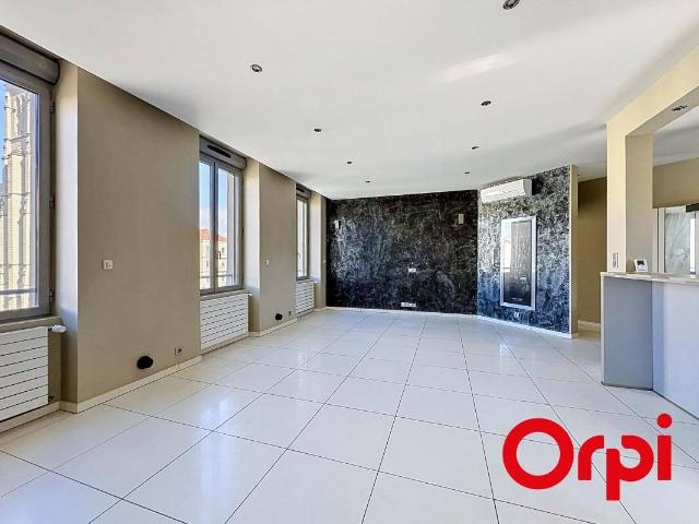À LOUER – APPARTEMENT T3 DE 79 m² – CENTRE VILLE DE BOURGOIN JAL