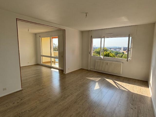 À louer ? Appartement T3 de 73,21 m² avec balcon ? Le Creusot, Le creusot