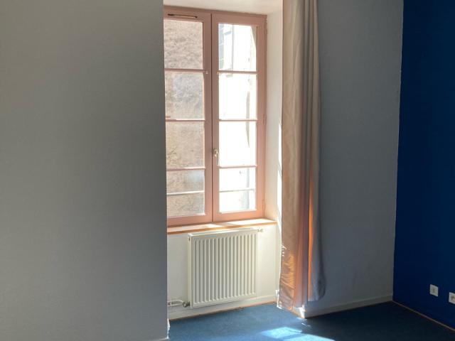 À louer appartement T3 en centre ville de Cahors