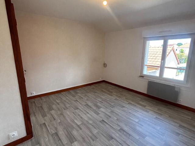 A louer ? Appartement T3 rénové à Saint Laurent d'Andenay