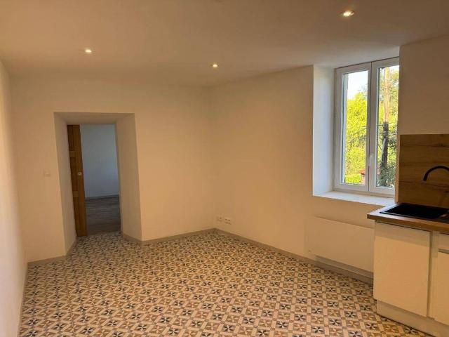 À louer – Appartement T3 rénové avec terrasse à Gagnières
