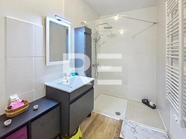 A LOUER appartement type T3 meublé sur UCHAUD