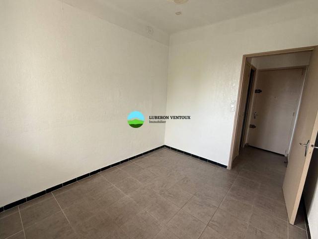 A LOUER Appartement 1 chambre balcon cave CARPENTRAS