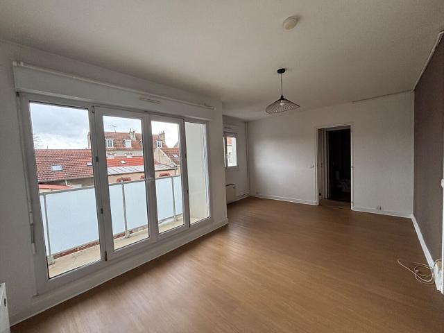 À louer / Appartement 1 pièce / 30 m² / Avenue Jean Jaurès / Résidence sécurisée