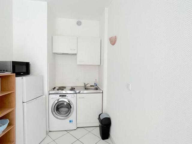 A LOUER APPARTEMENT 1 PIECE MEUBLE SAINT ANDRE DE CUBZAC CENTRE