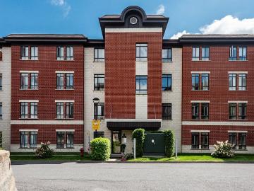 Apartment for rent in Roussillon