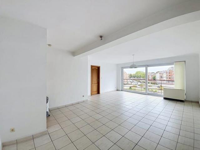 À louer – Appartement 2 chambres avec parking couvert à Mons