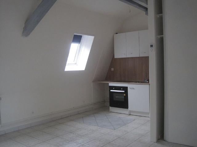 À louer: Appartement 2 pièces au coeur de Saint Quentin 02100