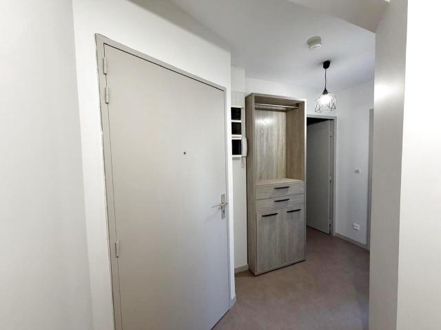 À louer Appartement 2 pièces avec box fermé Creil