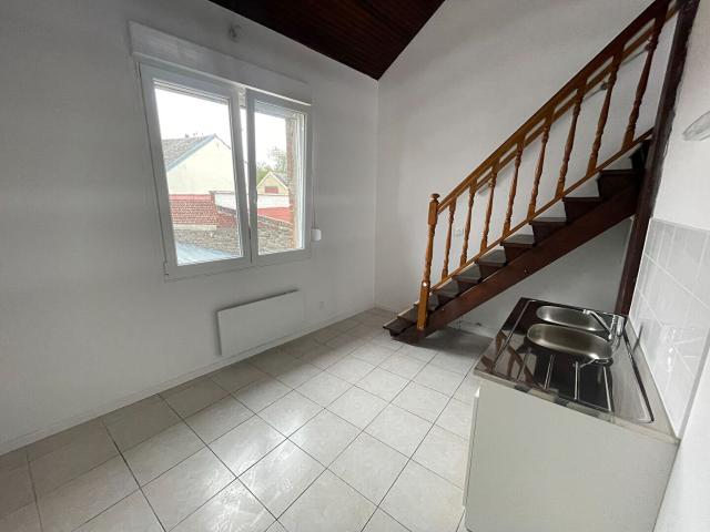 À louer: Appartement 2 pièces à Saint Quentin quartier d'Isle