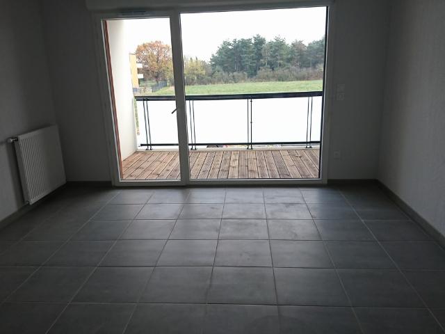 A LOUER APPARTEMENT 2 PIECES FONSORBES