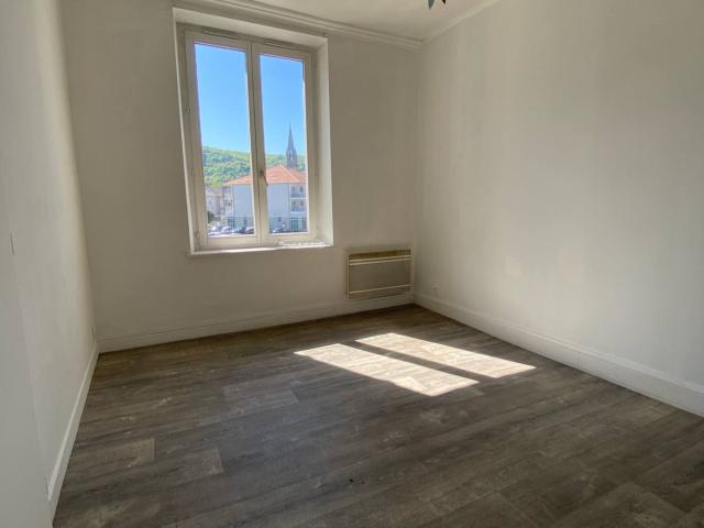 À louer Appartement 2 pièces 47 m2 Centre ville