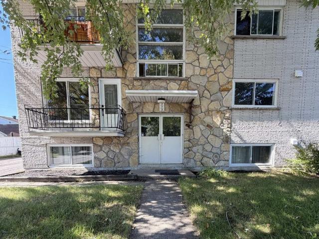 À louer / Appartement