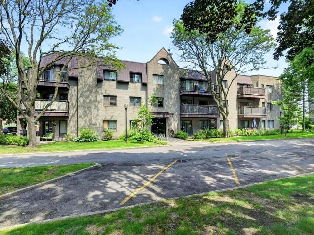 À louer / Appartement