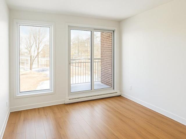 À LOUER: Appartement 3 1/2