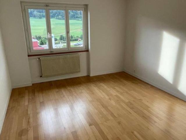 A louer: appartement 3.5 pièces J. R. Fiechter 27, Villeret