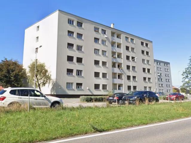À louer appartement 3.5pcs au 1er étage