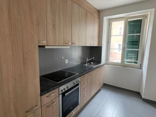 A louer: appartement 3 pièces avec cuisine agencée Baptiste Savoye 38, St Imier