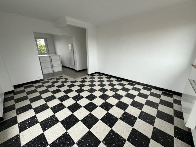 À louer Appartement 3 pièces avec ascenseur et parking D