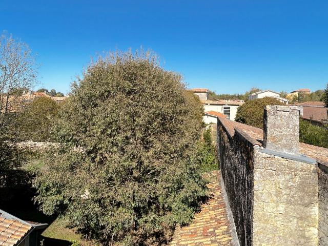 A LOUER APPARTEMENT 3 PIECES BLAYE CENTRE
