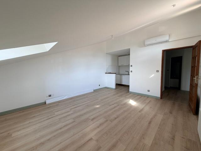 À LOUER – Appartement 3 pièces rénové au cœur de Mirande