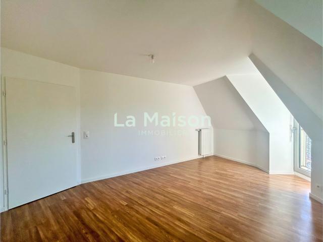 À louer Appartement 3 pièces 65 m2 Le Raincy