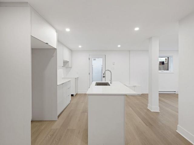 À louer / Appartement