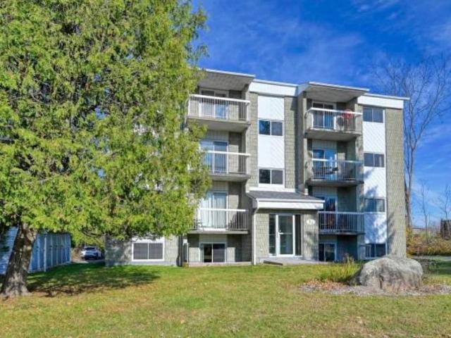 À louer / Appartement