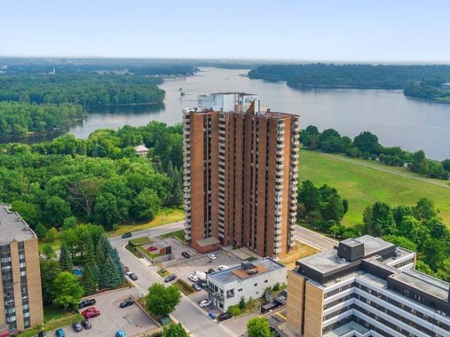 À louer / Appartement