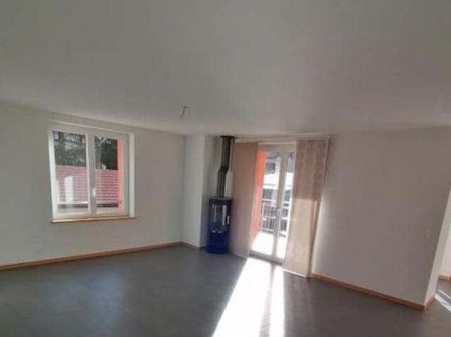 A louer, Appartement 4.5 pièces + balcon + garage +.