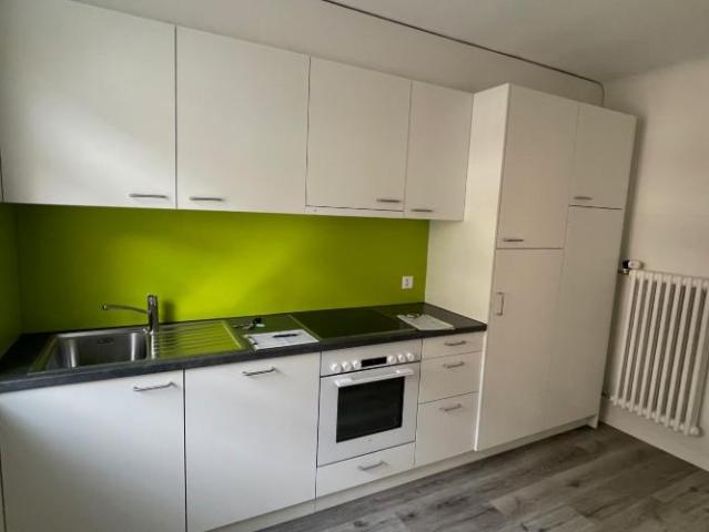 A louer: appartement 4 pièces avec balcon Baptiste Savoye 65, St Imier