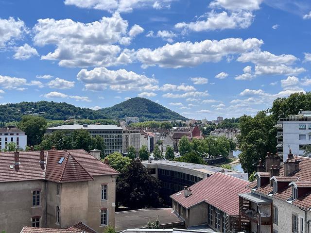 À LOUER ? Appartement 4 pièces de 89,38 m² ? Besançon Chaprais Vue Citadelle